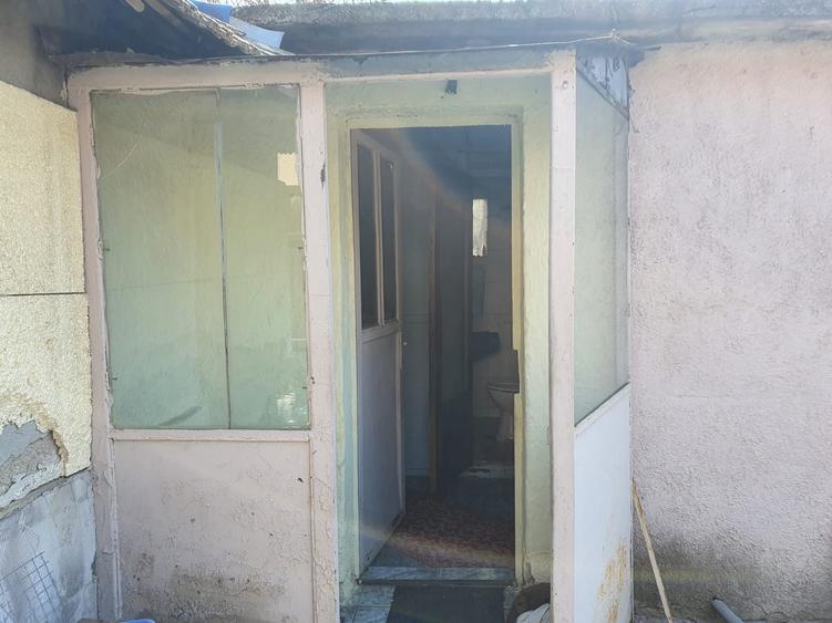 Proprietar,teren/casa demolabila/renovabila ultracentral Voluntari,zona frumoasa