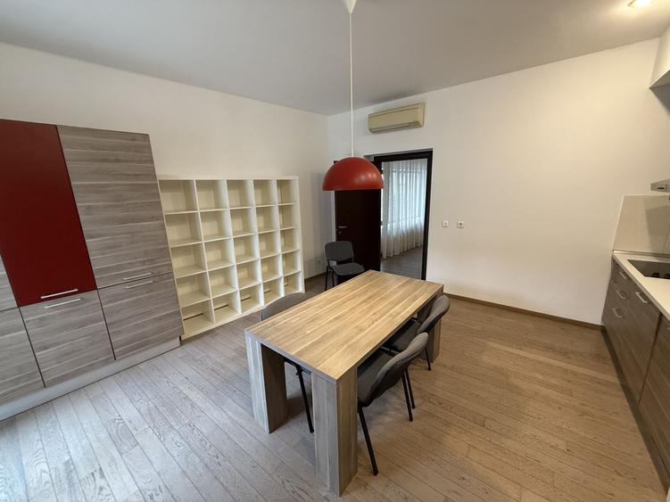 Apartament 5 camere | HERASTRAU | + curte proprie