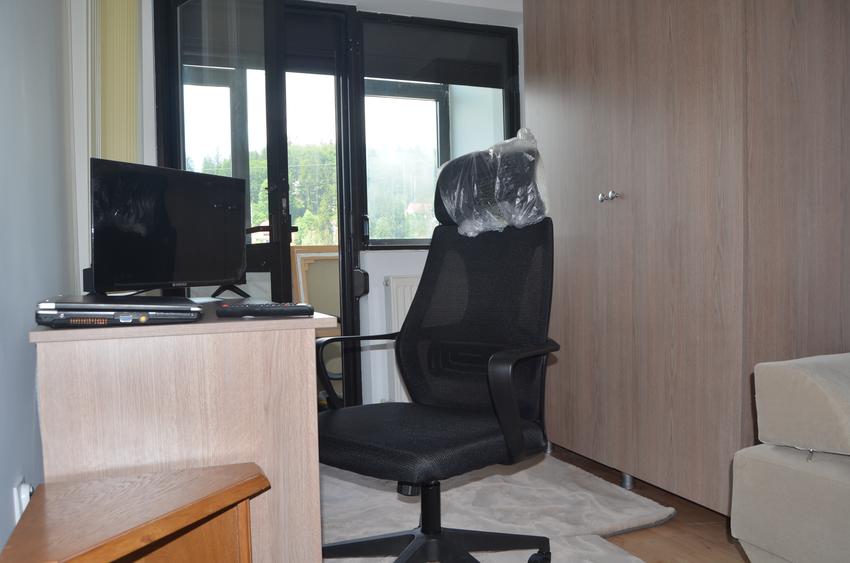 Predeal-Apartament cu trei camere,mobilat si utilat
