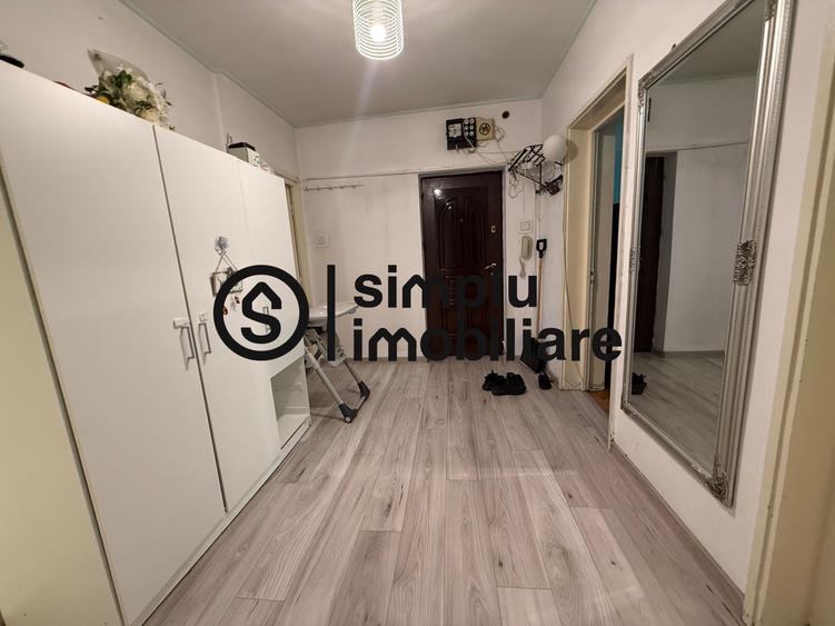 3 camere decomandate  Insula-1 Mai !!!