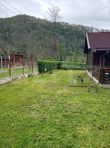 Cabană + teren generos, 60 mp utili, 30 km de Deva - Boz