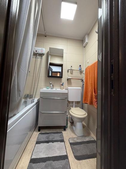 Vanzare 4 camere, 82 mp, parcare, boxă, renovat, metrou la 400 m