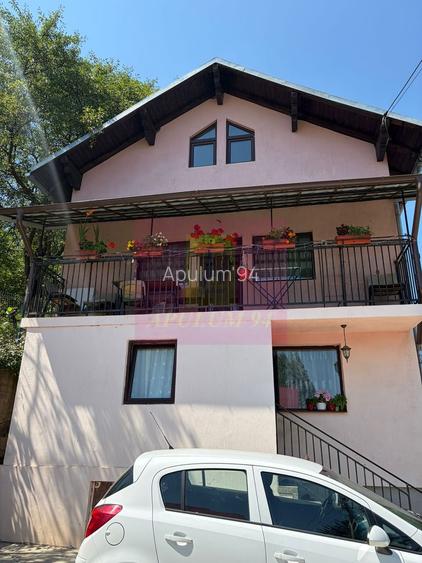 Casa de vanzare cu 4 camere in Comarnic - 30