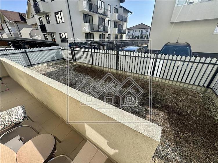 Apartament mobilat modern, 2 camere, gradina