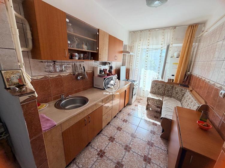 Apartament cu 3 camere decomandat Dacia 2 bai et 3/4.