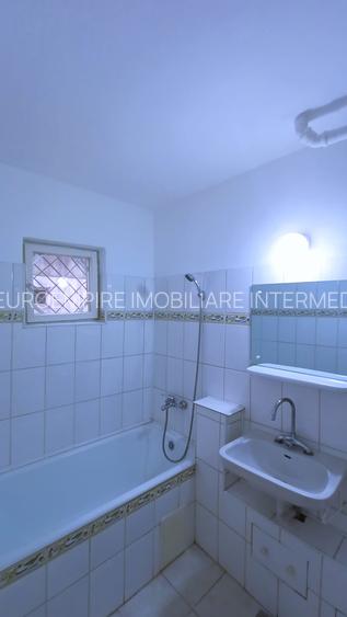 Apartament 2 camere decomandate de vanzare zona Cet - 7