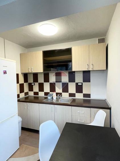 Apartament cu 1 camera de închiriat în zona Vlaicu