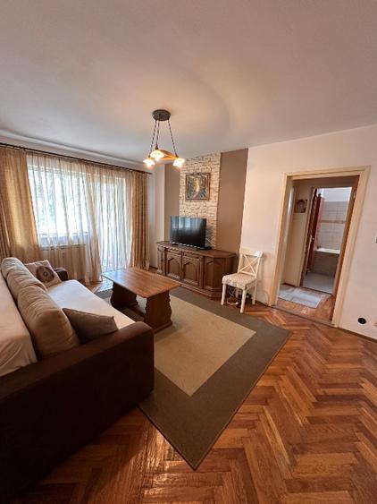 Apartament 2 camere, confort 1 semidecomandat, zona Nord str. Cameliei