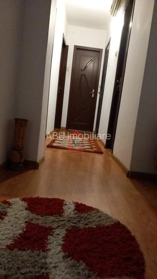Apartament cu 3 camere, Decomandat, Zona Pacurari - 5
