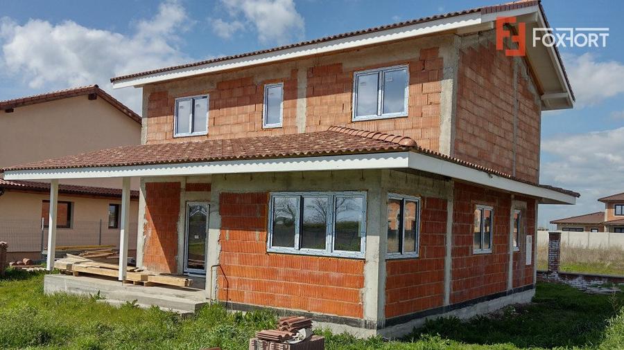 Casa individuala la ROSU, 5 camere, Sacalaz-Gaz si curent bransat