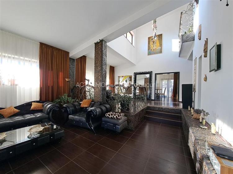 Casa cu piscina - Buftea - 8 camere - 4 bai - 620mp - 2500mp teren - 26