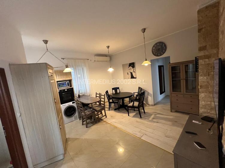 Apartament 3 camere, garaj si boxa - zona Centrala-Prefectura - 20