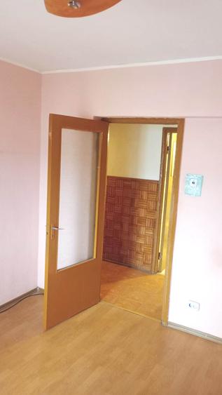 Apartament 2 camere decomandat, 55 MP, CT, et. intermediar, la bvd. Dacia