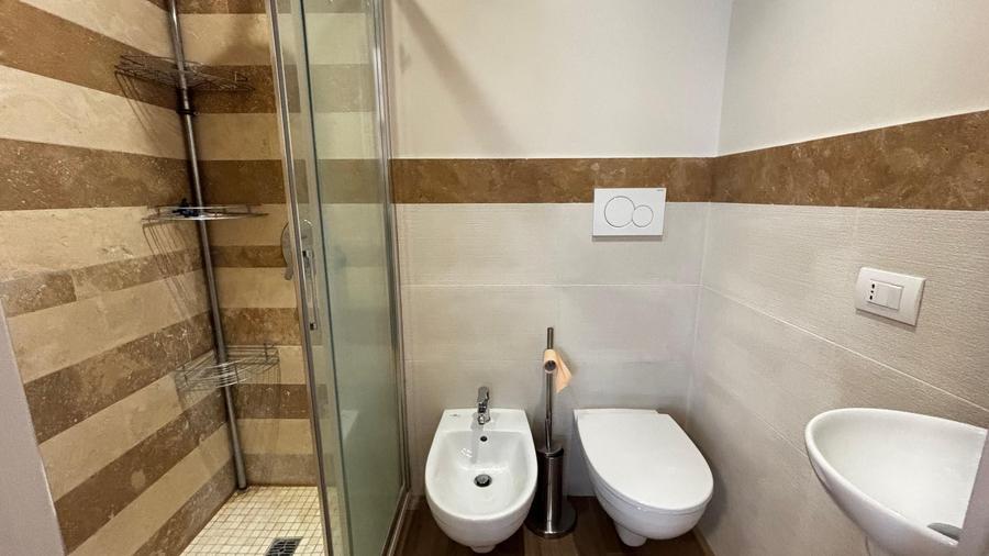 VANZARE VILA TIP DUPLEX - MOBILATA SI UTILATA - ZONA MIHAI BRAVU