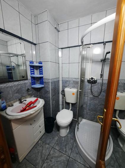 Apt 4 cam, decomandat, 94 mp utili,Traian / BCR / ANAF / Magic Cake - Cod 158644