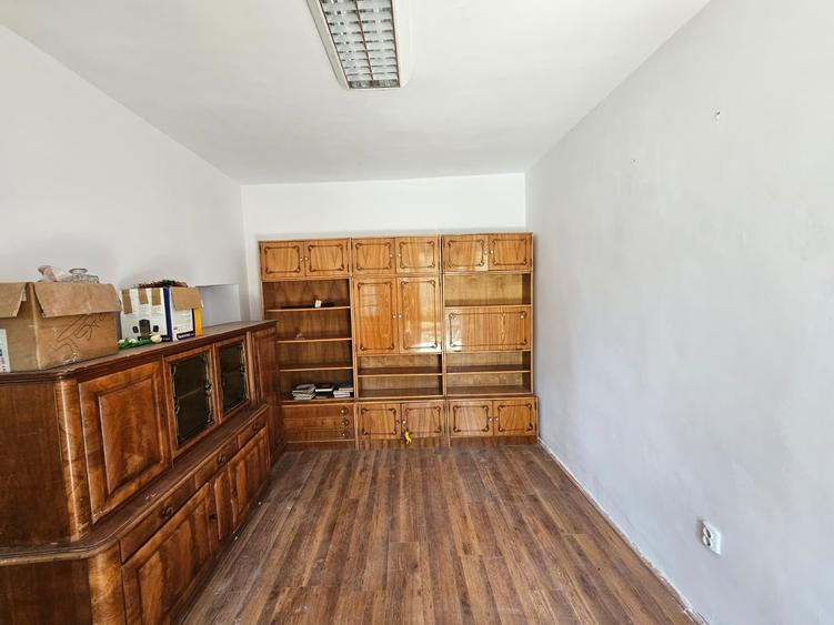 Casă individuală, 6 camere, teren generos, Sânandrei - central, comision 0%