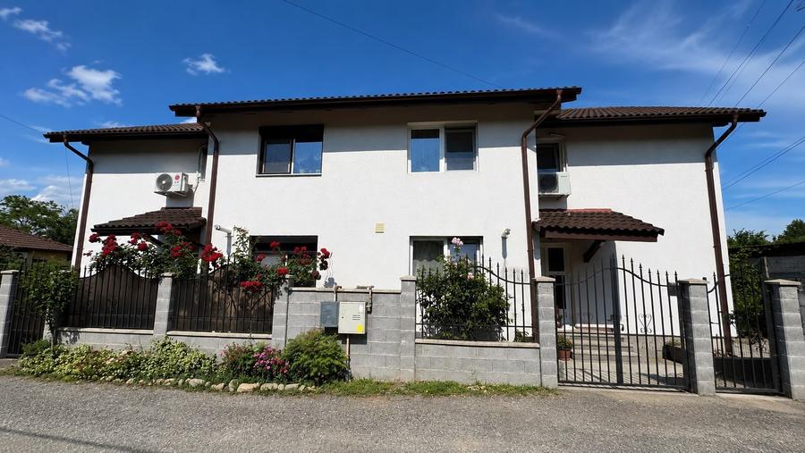 COMISION 0% | Duplex Mobilat Cu 4 Camere | Giroc | 90 mp | Teren 200mp