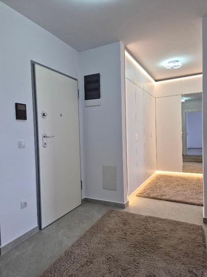 Inchiriez apartament cu 2 camere