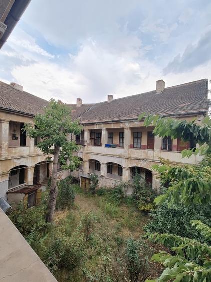 Cladire S+P+2, 1150mp teren, 1403mp cladire, Arad central