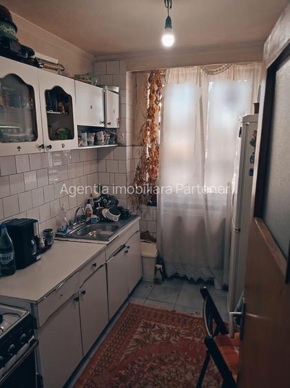2 camere Trivale , centrala / liber , finisaje clasice ! - 4