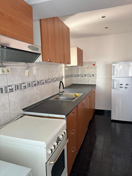 OPORTUNITATE! DUPLEX 125mp in imobil monolit stradal pe DECEBAL,parcare, metrou