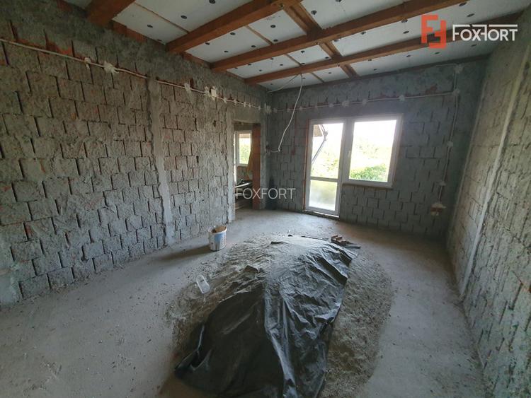 Casa individuala cu 5 camere si 2 bai, Central - Jebel - 26
