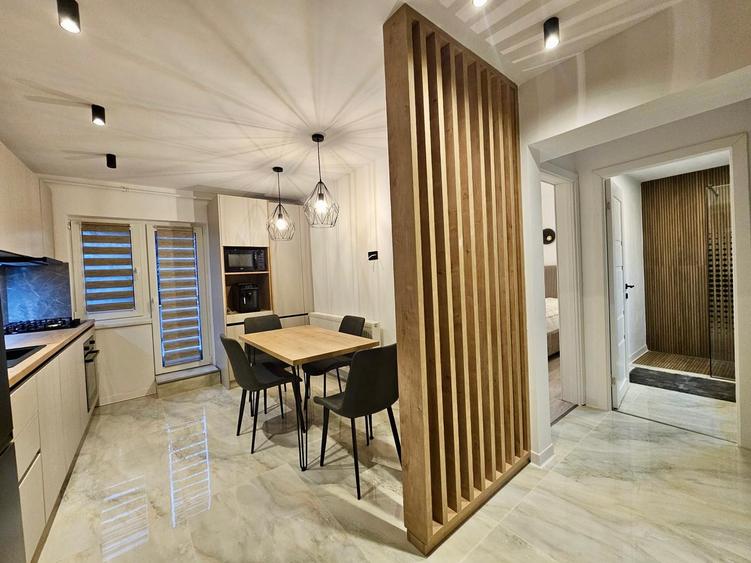 Apartament 2 camere de lux,decomandat, etaj 1, zona Decebal