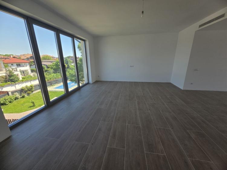 Apartament penthouse in Pipera - 5 camere si terasa