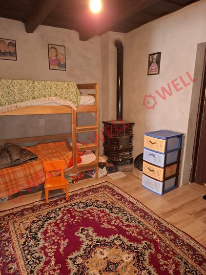 CASĂ FAMILIALĂ DE VÂNZARE SITUATĂ ÎN GOGANI