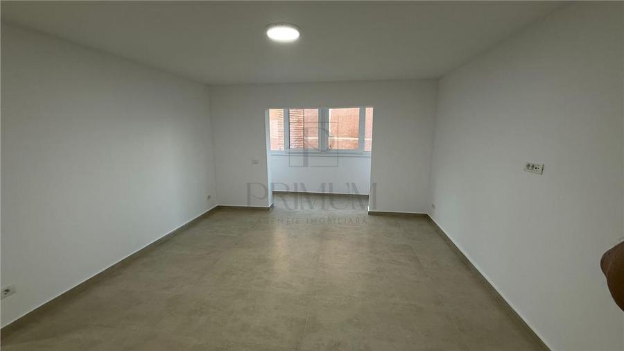 COMPLEX STUDENTESC - 4 CAM - DECOMANDAT - 2 BAI - 2 BALCOANE - BOXA - INCALZIRE