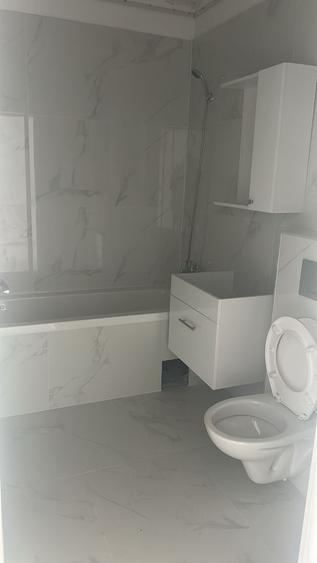 2cam.studio mut.imed/aprox 20min pe jos metrou D. Leonida