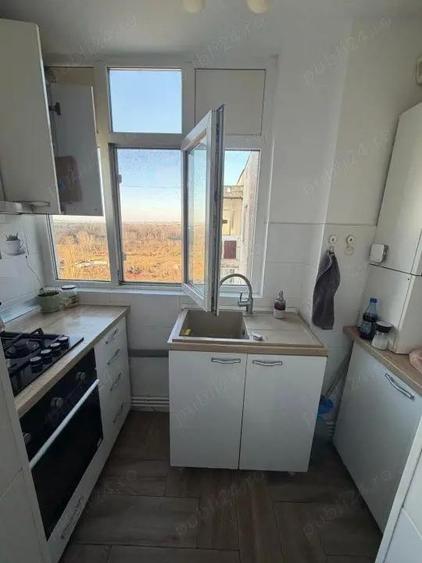 Apartament 2 camere, semidecomandat, Craiovita Noua