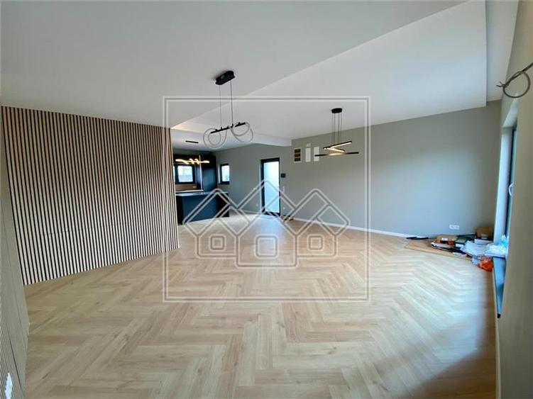 Ap cu 5 camere, 148 mp utili, 4 bai, la cheie, confort lux