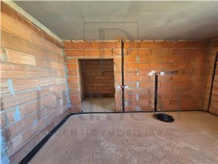 Moșnița Nouă, Duplex cu 3 dormitoare și 374 mp teren, La 100