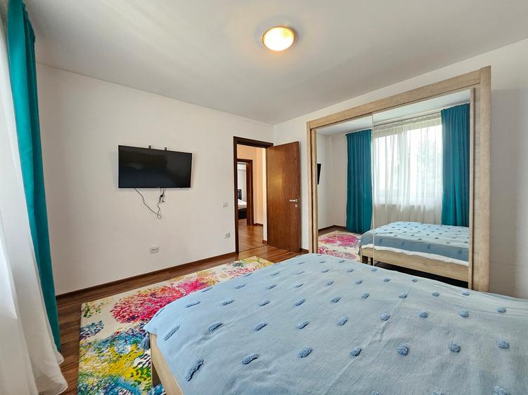 Oferta vanzare parte din triplex in Zavoi, Stefanesti, mobilata , 178000 EURO