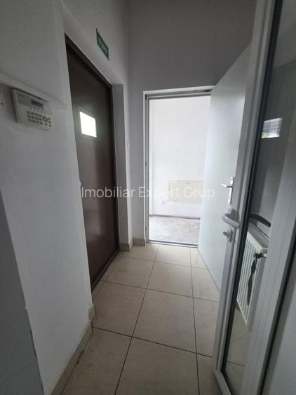 Malll Afi- Iuliu Maniu 126 mp trafic intens vizibilitate foarte buna - 4