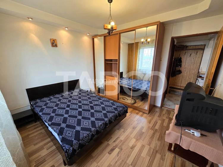 Apartament decomandat de vanzare 2 camere boxa pivnita Vasile Aaron - 5