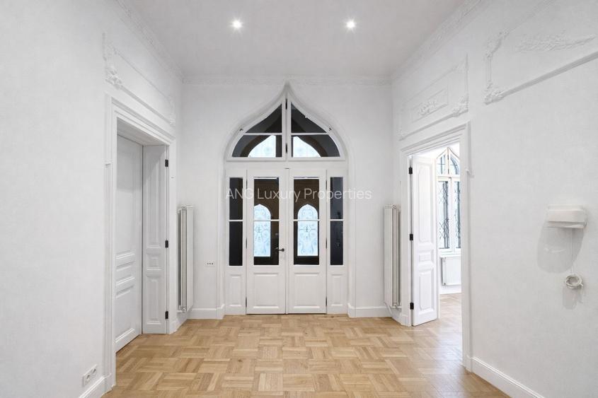 Vila  Piata Victoriei pentru resedinta Business - 2