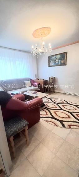 Vanzare apartament cu 4 camere si 2 bai,  decomandat, etaj 1/4  zona CET - 2