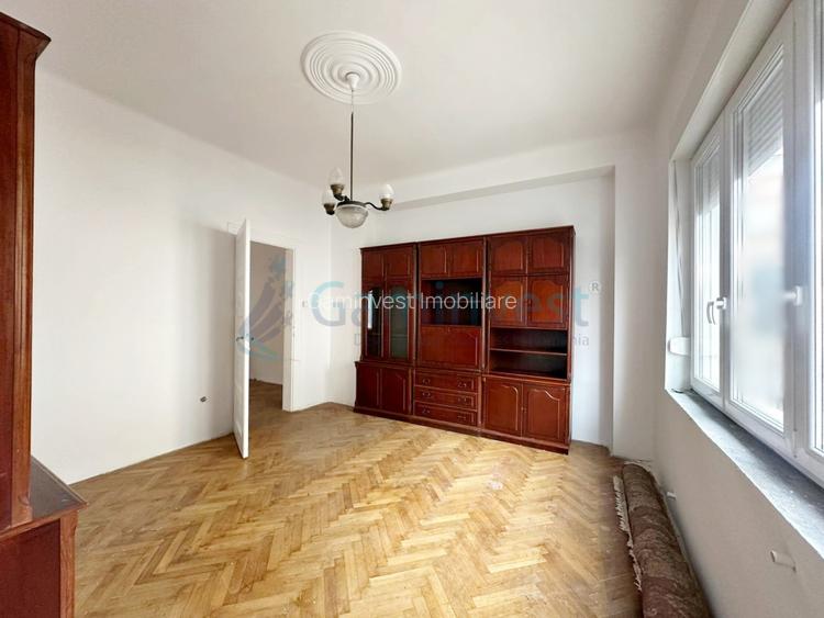 Doua case independente,singur in curte, central, Oradea - 2