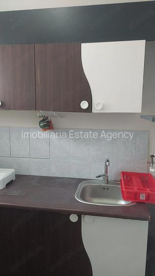 Garsoniera Alba Iulia, 12 minute de metrou, mobilată si utilată complet, libera - 3