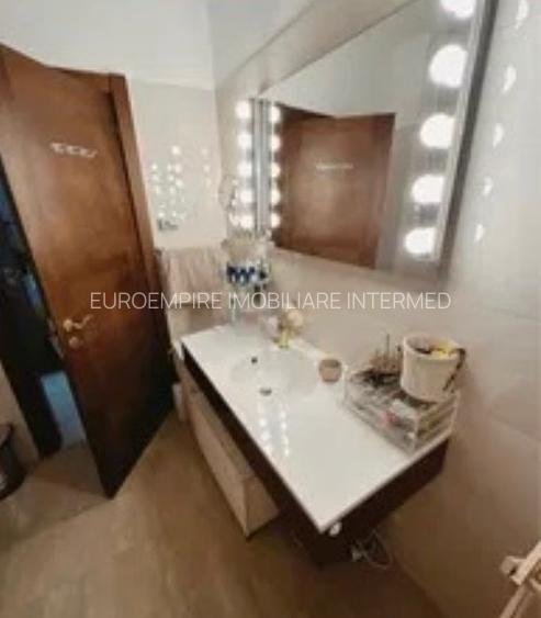 Apartament spectaculos in Mamaia la doar 1.5 km de oras. Parcare inclusa - 16