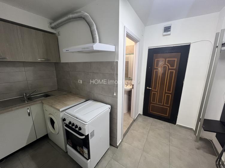 Garsonieră renovată, zona Insula - 4