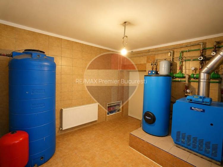 Casă / Vilă cu 12 camere de închiriat în zona Fundeni - 22