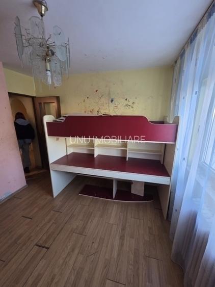 Dacia - Bulevard - 3 camere decomandat - liber - geam la baie - 6