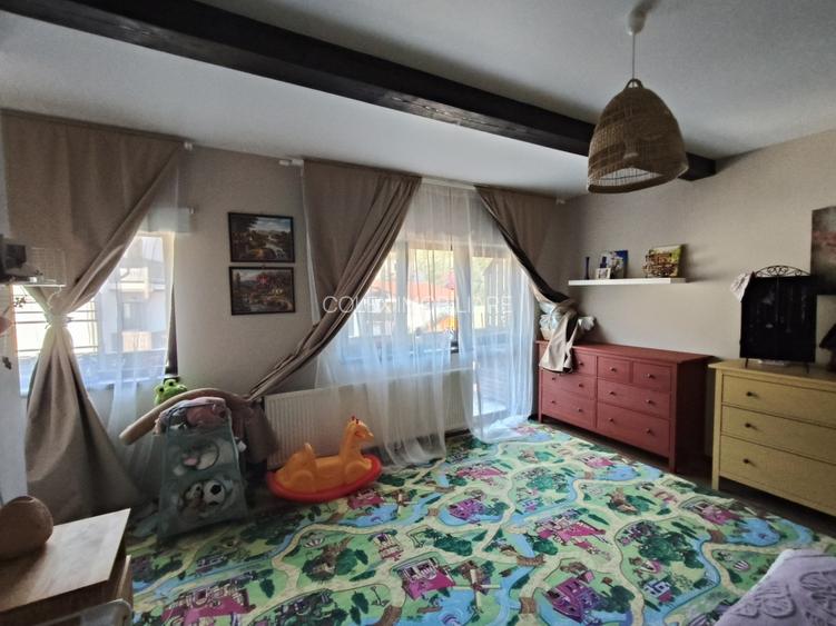 Apartament cu 3 camere de vanzare in Busteni - 3