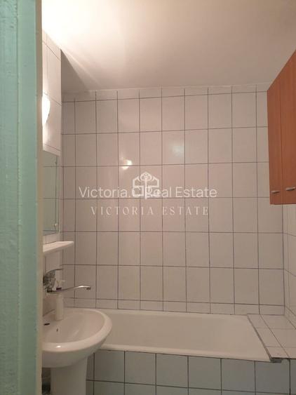 Vând apartament 2 camere,  comfort 1,zona 9 mai - 8