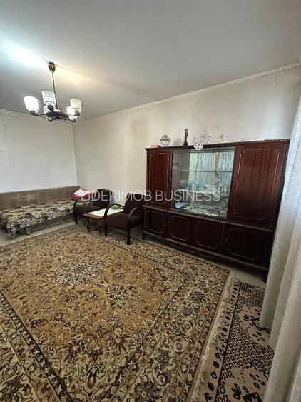 Vanzare apartament 3 camere Drumul Taberei Raul Doamnei - 2