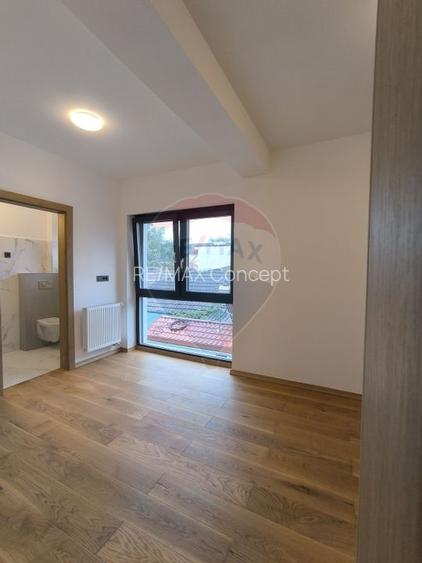 Casă de vanzare - 16