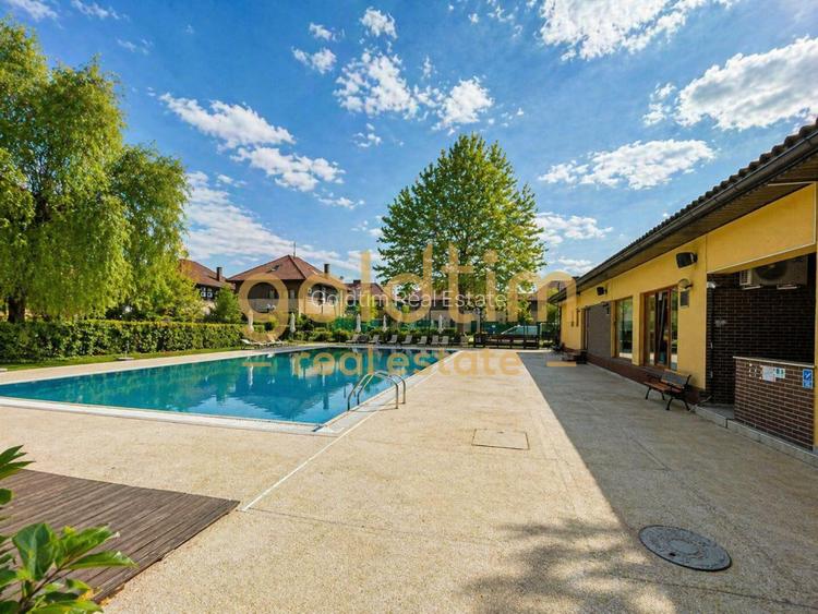 SUPERBA/SPATII DEPOZITARE/ANSAMBLU INCHIS CU PISCINA/RENOVATA - 55
